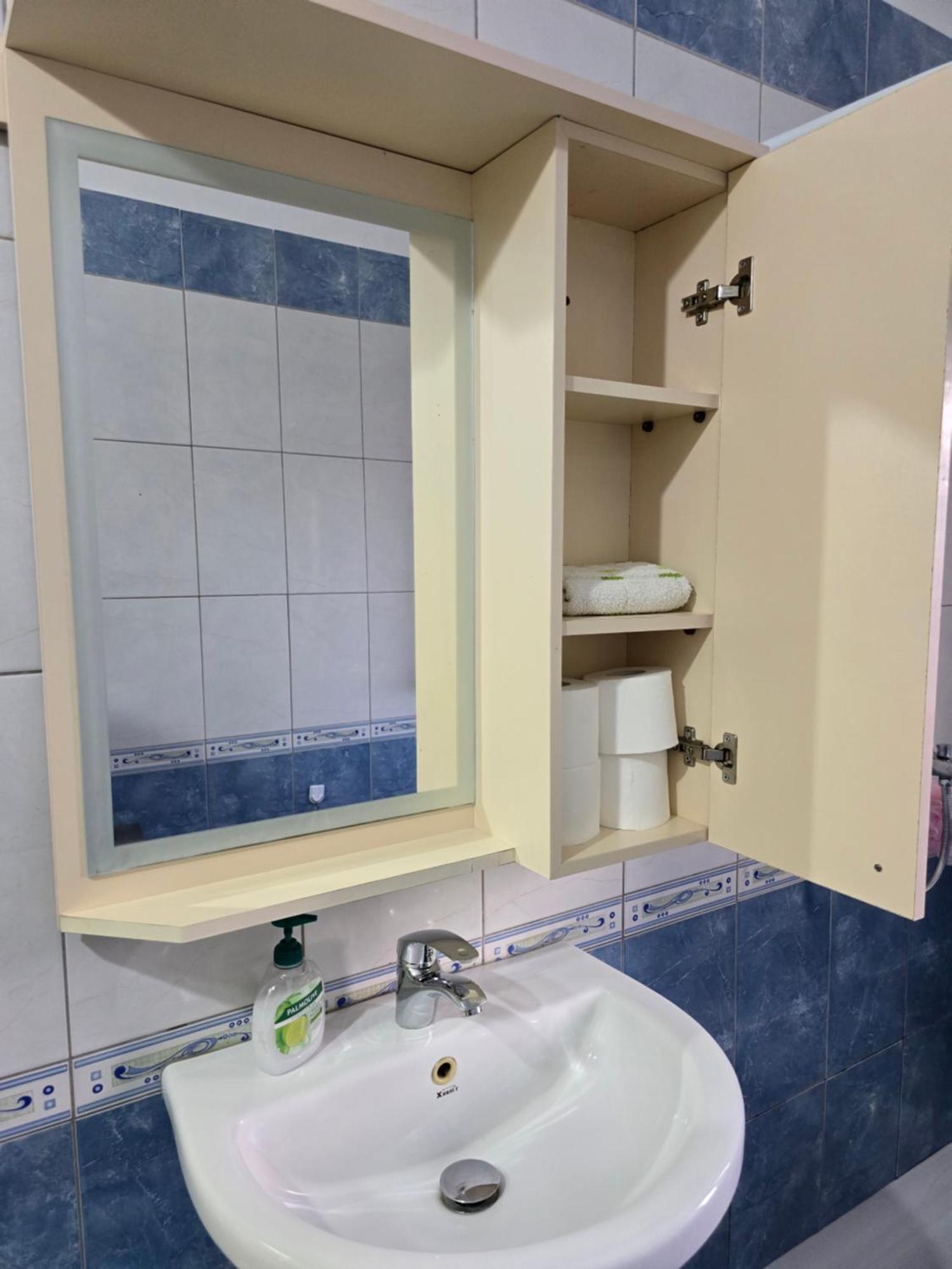 Vlorë Modern , Quiet , Family Friendly & Fully Furnished Apartment מראה חיצוני תמונה